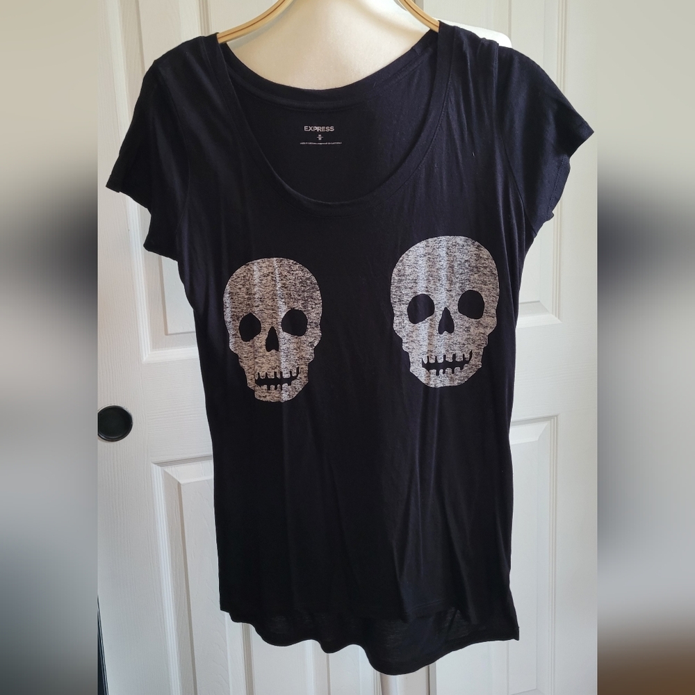 Express Goth, Grunge, Black Skull Graphic Scoop Neck T-Shirt, Women's Medium
